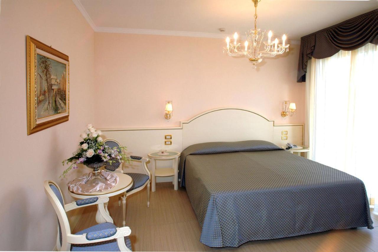Hotel Globus, Sure Hotel Collection By Best Western Milano Marittima Esterno foto