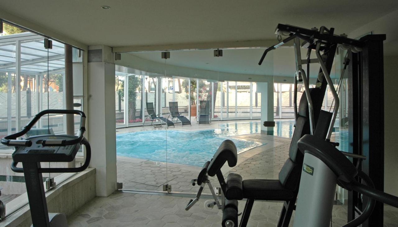 Hotel Globus, Sure Hotel Collection By Best Western Milano Marittima Esterno foto